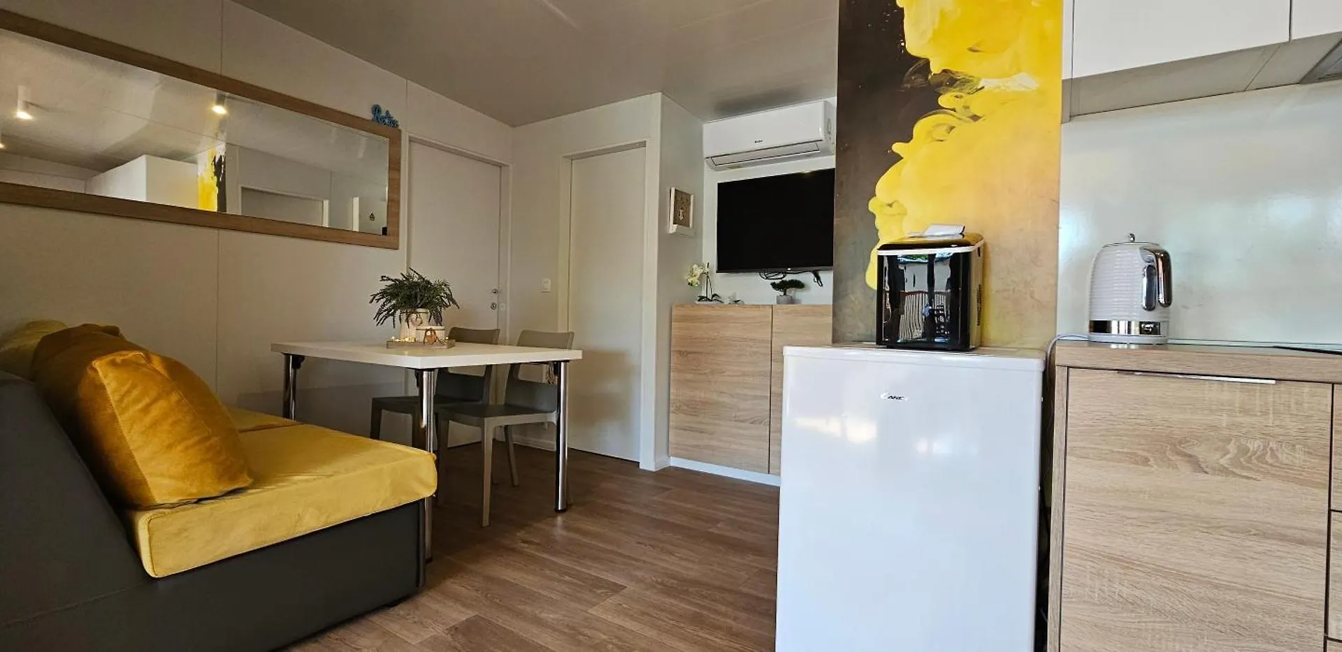 250 Mobile Home Selce